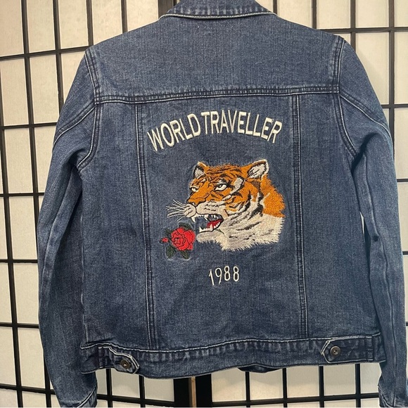 Forever 21 WORLD TRAVELLER 1988 Blue Denim Jacket S - Picture 3 of 5